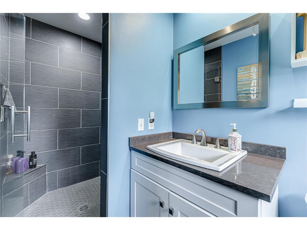 1525 Saint Croix Circle Golden Valley MN 55422 7086686 image39