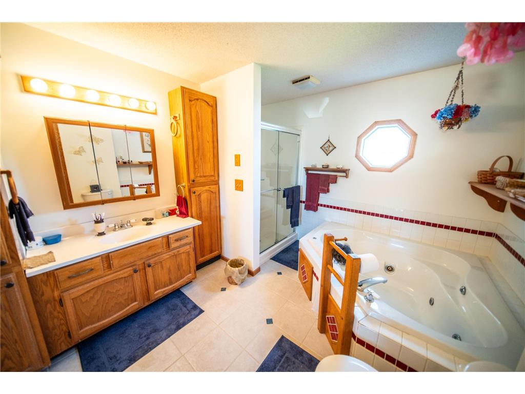 1525 Wabasha Ave Saint Charles MN 55972 6797043 image11