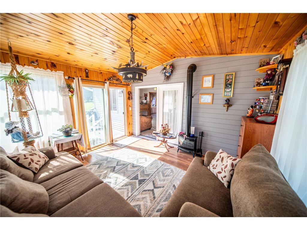 1525 Wabasha Ave Saint Charles MN 55972 6797043 image13