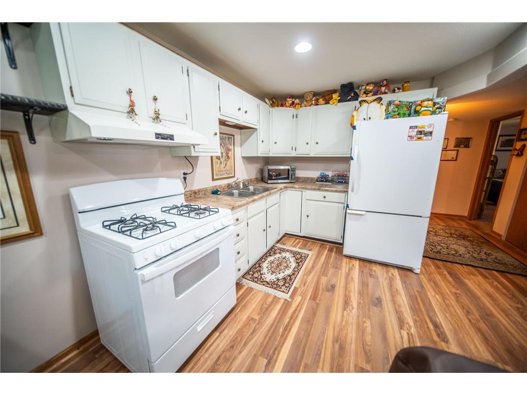 1525 Wabasha Ave Saint Charles MN 55972 6797043 image18