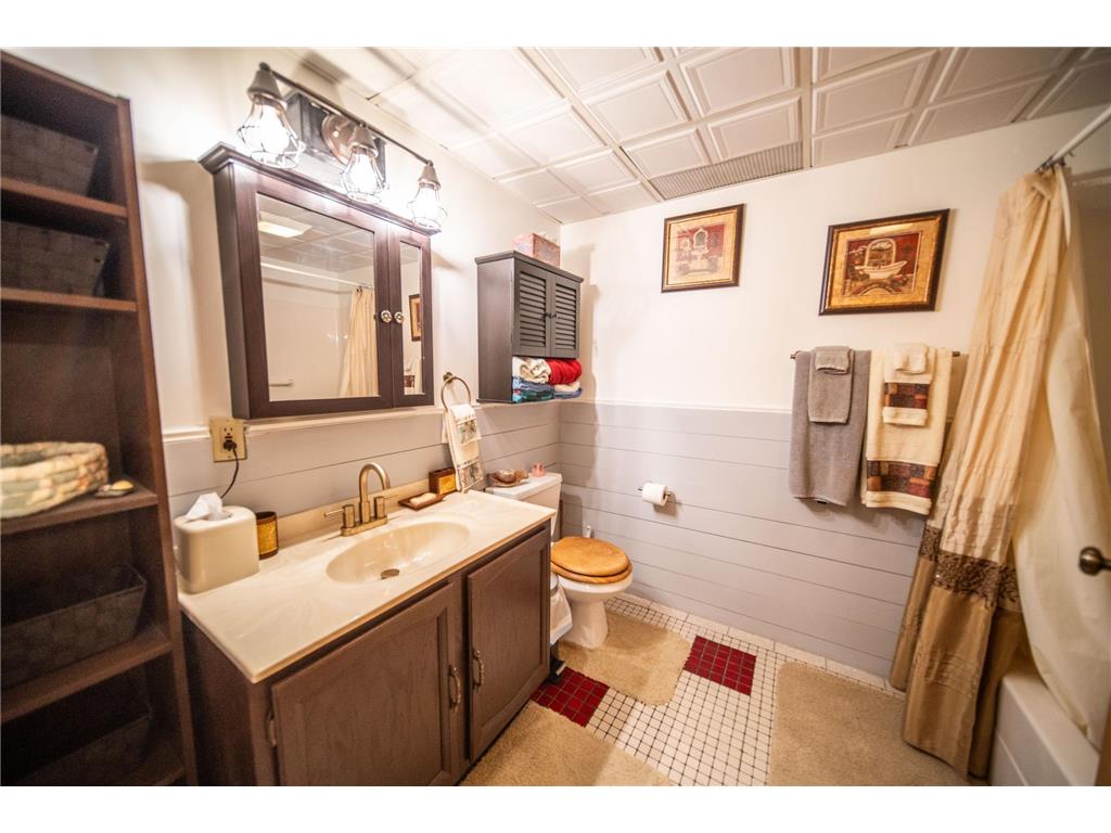 1525 Wabasha Ave Saint Charles MN 55972 6797043 image21