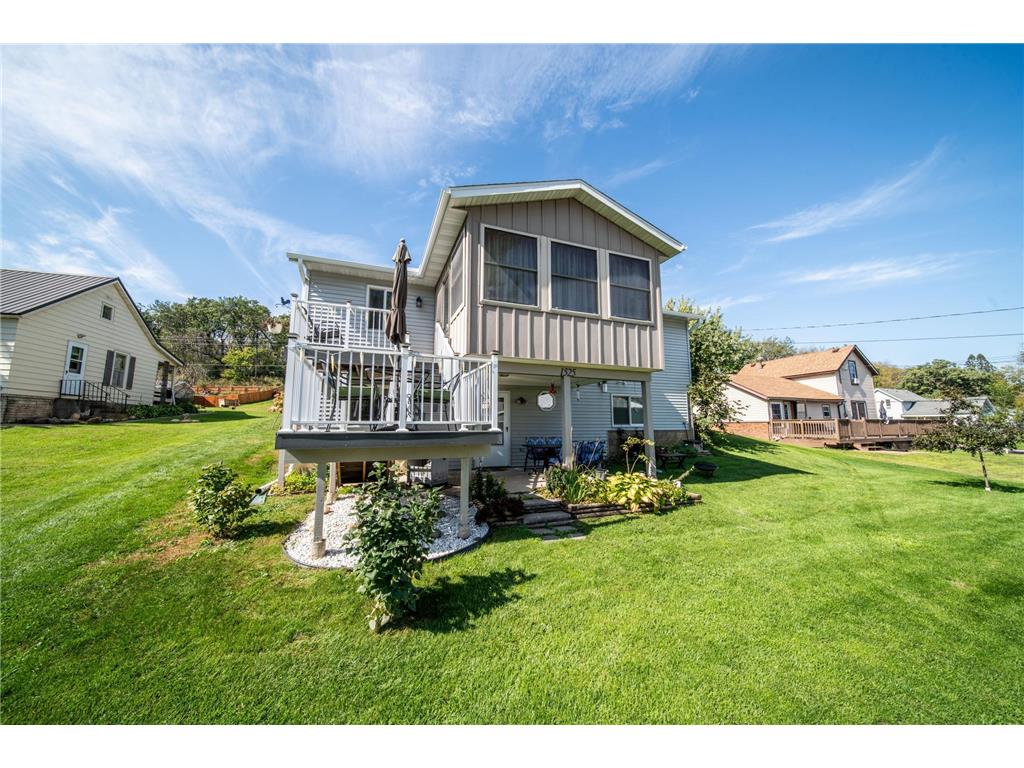 1525 Wabasha Ave Saint Charles MN 55972 6797043 image24