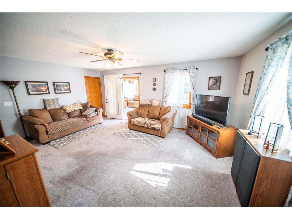 1525 Wabasha Ave Saint Charles MN 55972 6797043 image7