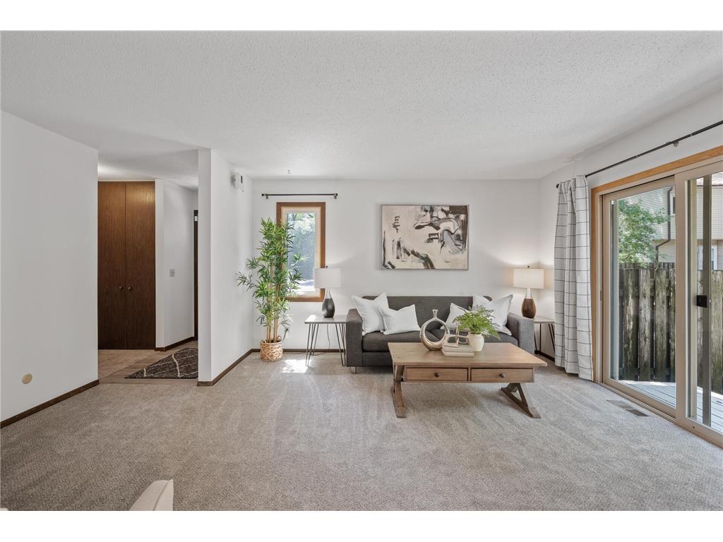 1525 Woodview Avenue W Eagan MN 55122 6399489 image1