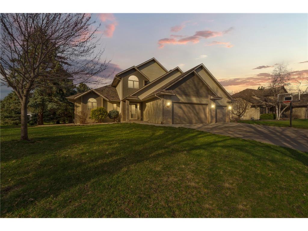 1526 Castle Drive North Mankato MN 56003 7057121 image2