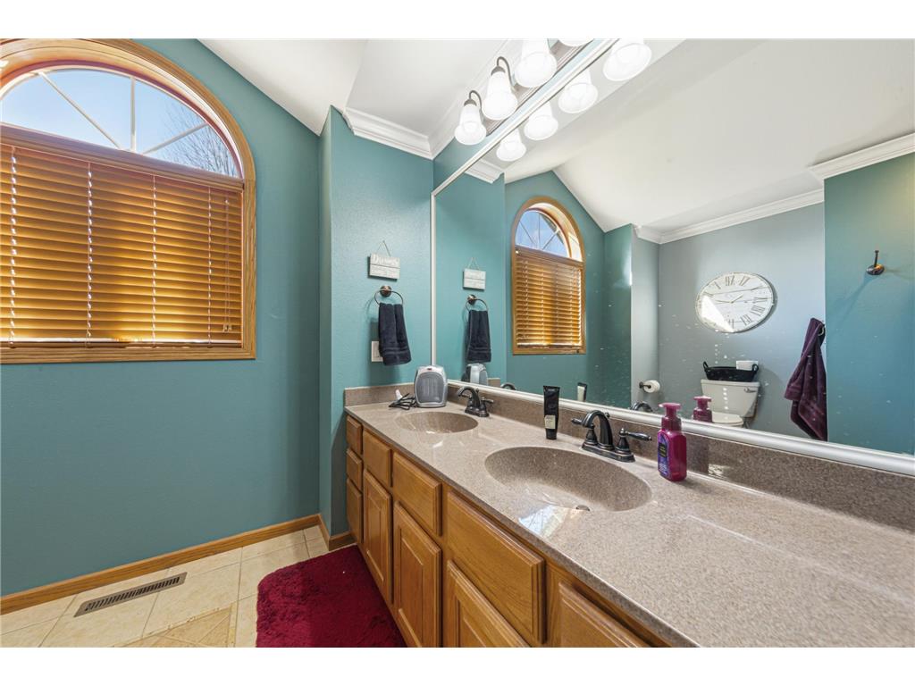 1526 Castle Drive North Mankato MN 56003 7057121 image28