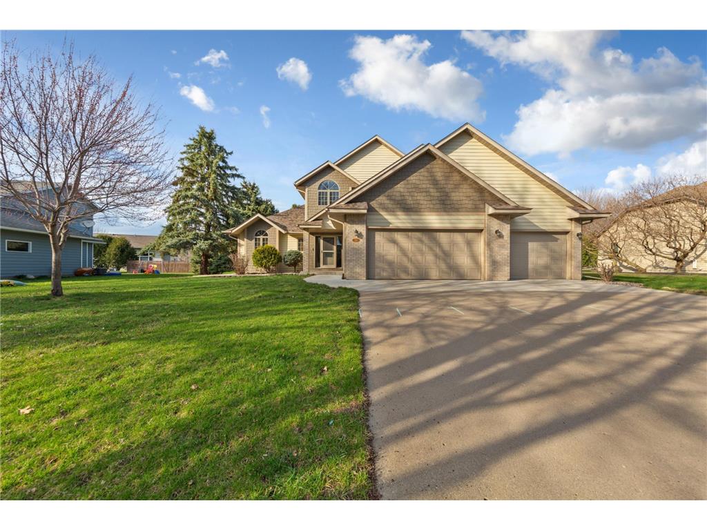 1526 Castle Drive North Mankato MN 56003 7057121 image3
