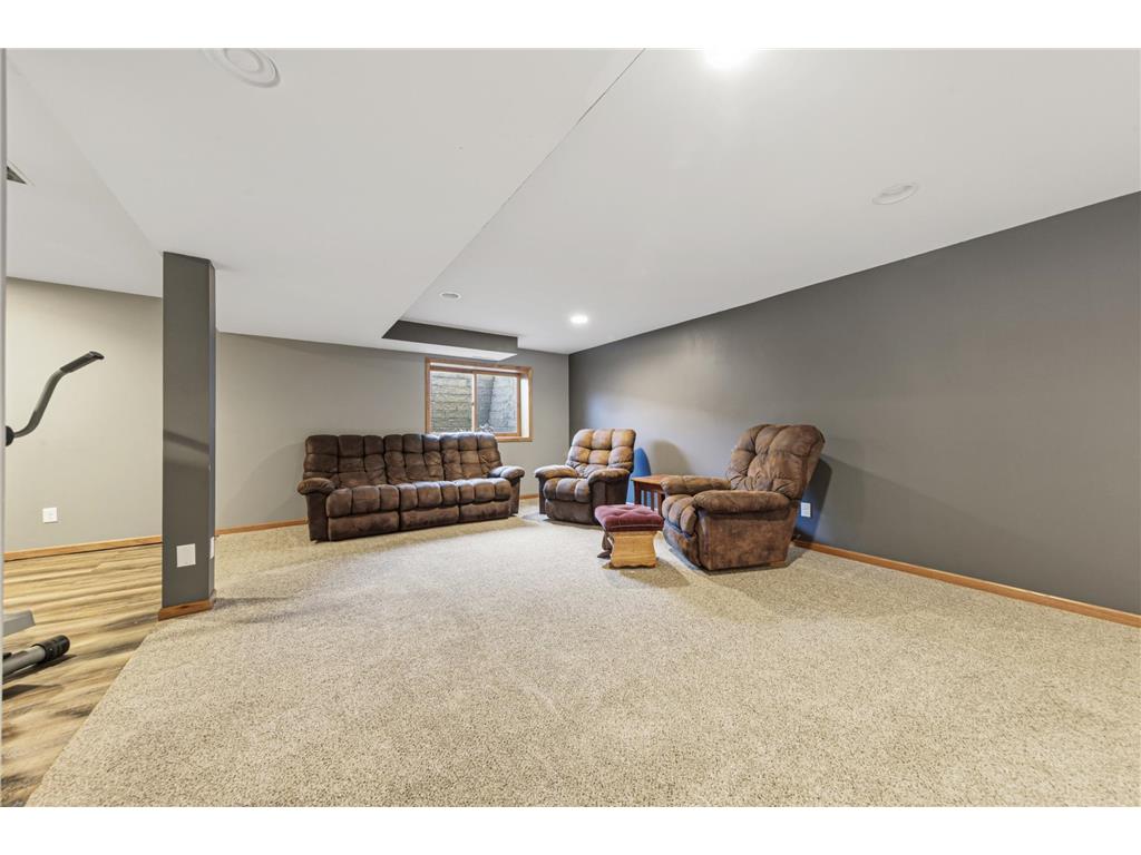 1526 Castle Drive North Mankato MN 56003 7057121 image38