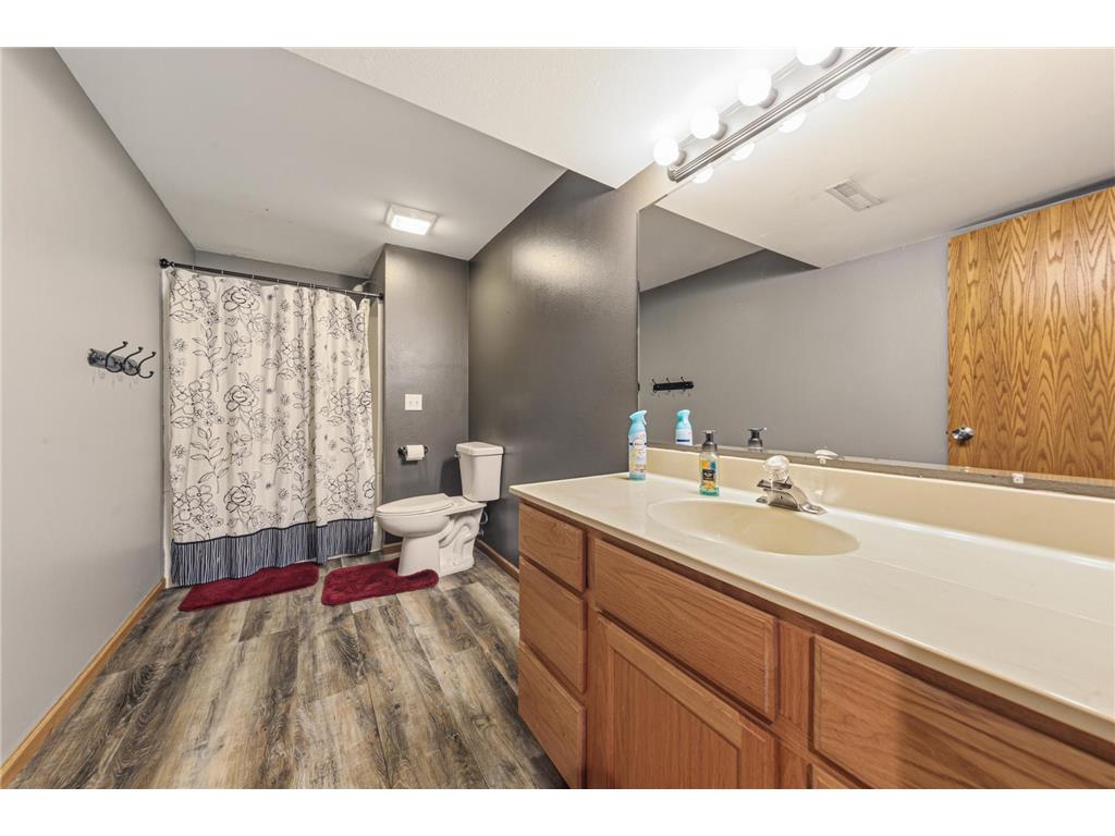 1526 Castle Drive North Mankato MN 56003 7057121 image43