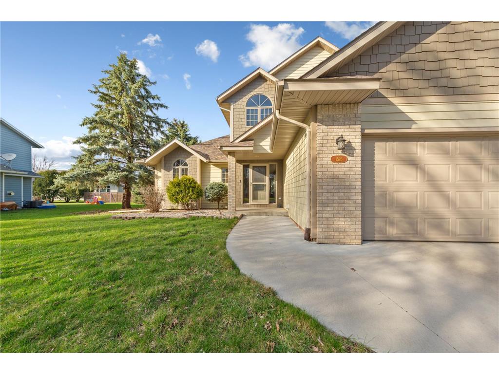 1526 Castle Drive North Mankato MN 56003 7057121 image5