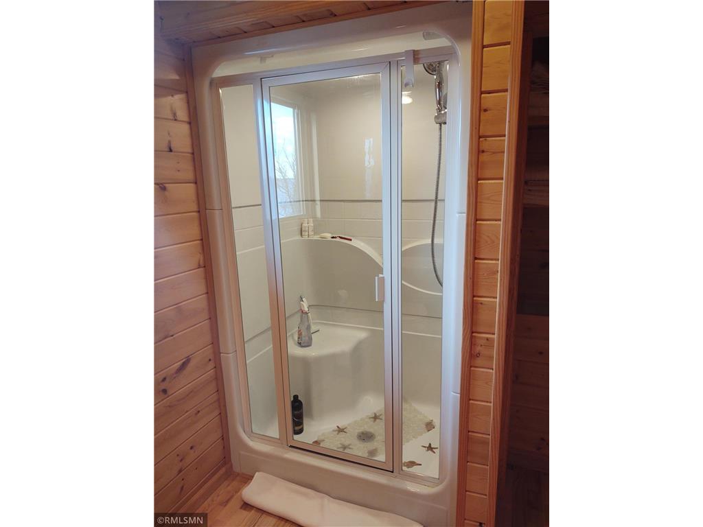 1526 Flag Island Angle Inlet MN 56711 - Lake of The Woods 6199272 image25