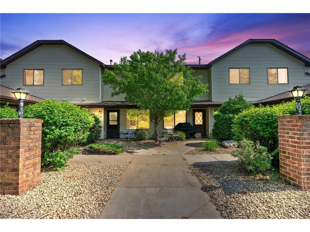 1526 Helmo Avenue N Oakdale MN 55128 6372218 image1