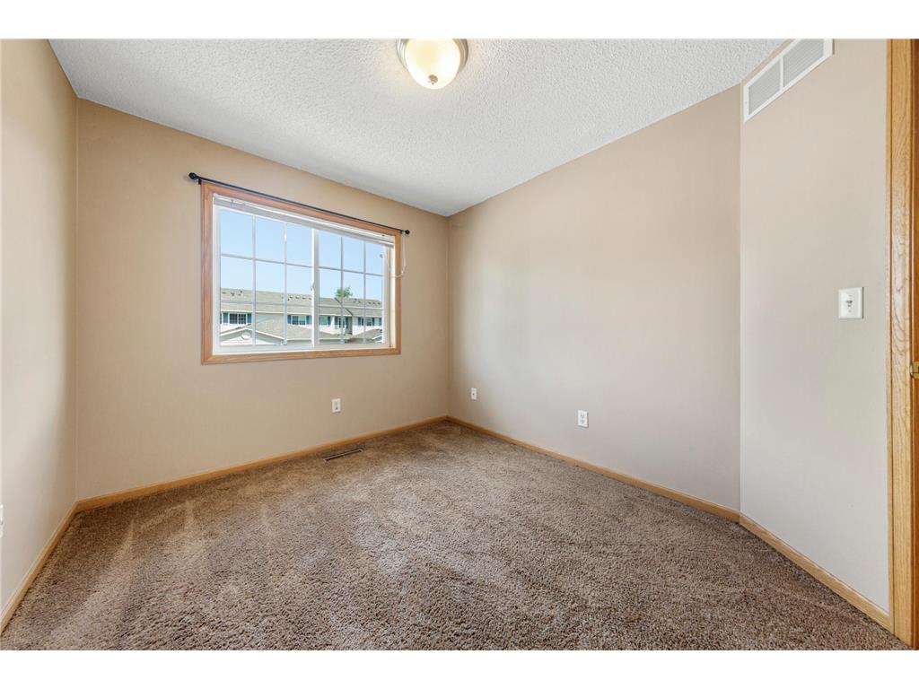 1526 Praha Street SE New Prague MN 56071 7096853 image21