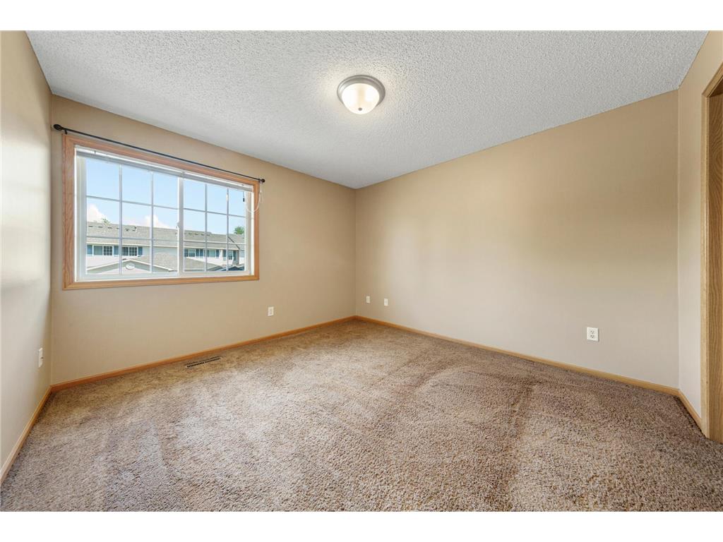 1526 Praha Street SE New Prague MN 56071 7096853 image23