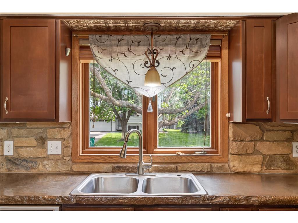 15264 92nd Place N Maple Grove MN 55369 7082780 image32