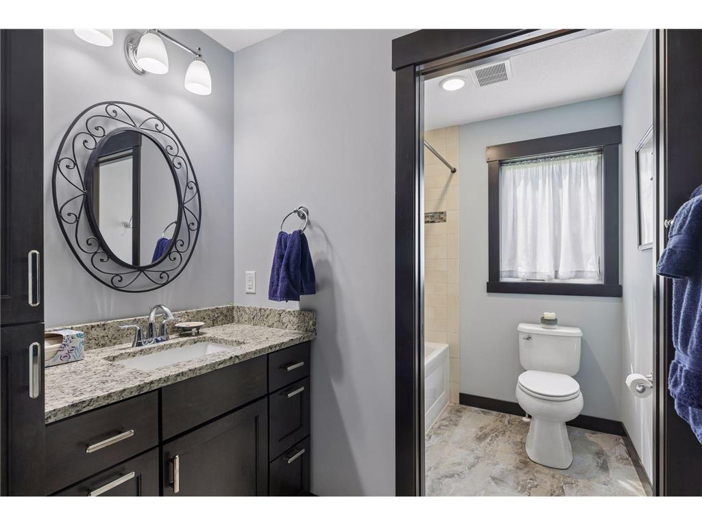 1527 96th Street New Richmond WI 54017 7082638 image23