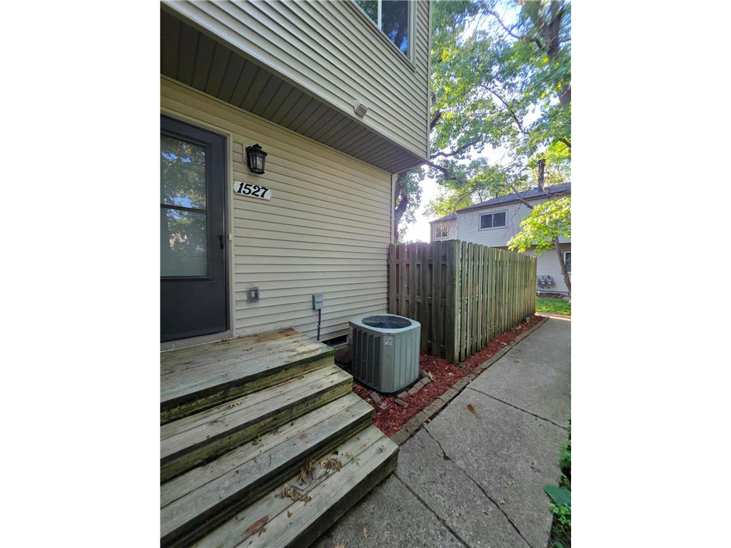 1527 Aspen Drive Eagan MN 55122 7113354 image2
