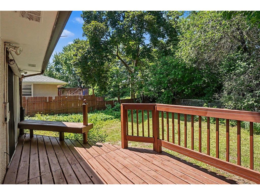 1527 Winchell Street Saint Paul MN 55106 7110100 image21