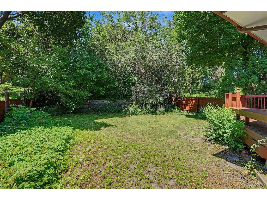 1527 Winchell Street Saint Paul MN 55106 7110100 image22
