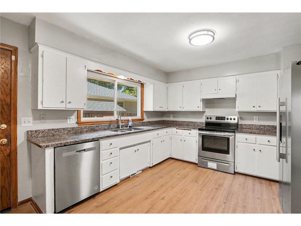 1527 Winchell Street Saint Paul MN 55106 7110100 image6
