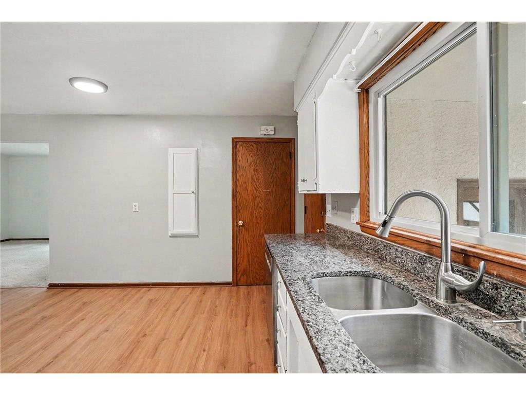 1527 Winchell Street Saint Paul MN 55106 7110100 image7