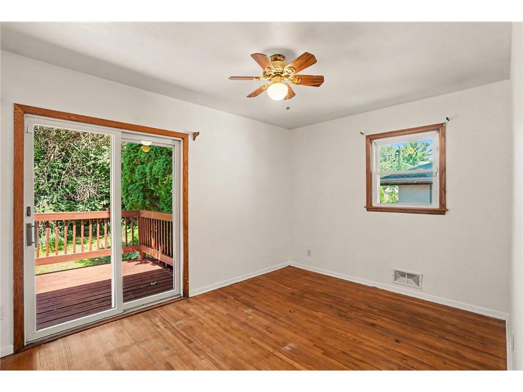 1527 Winchell Street Saint Paul MN 55106 7110100 image8