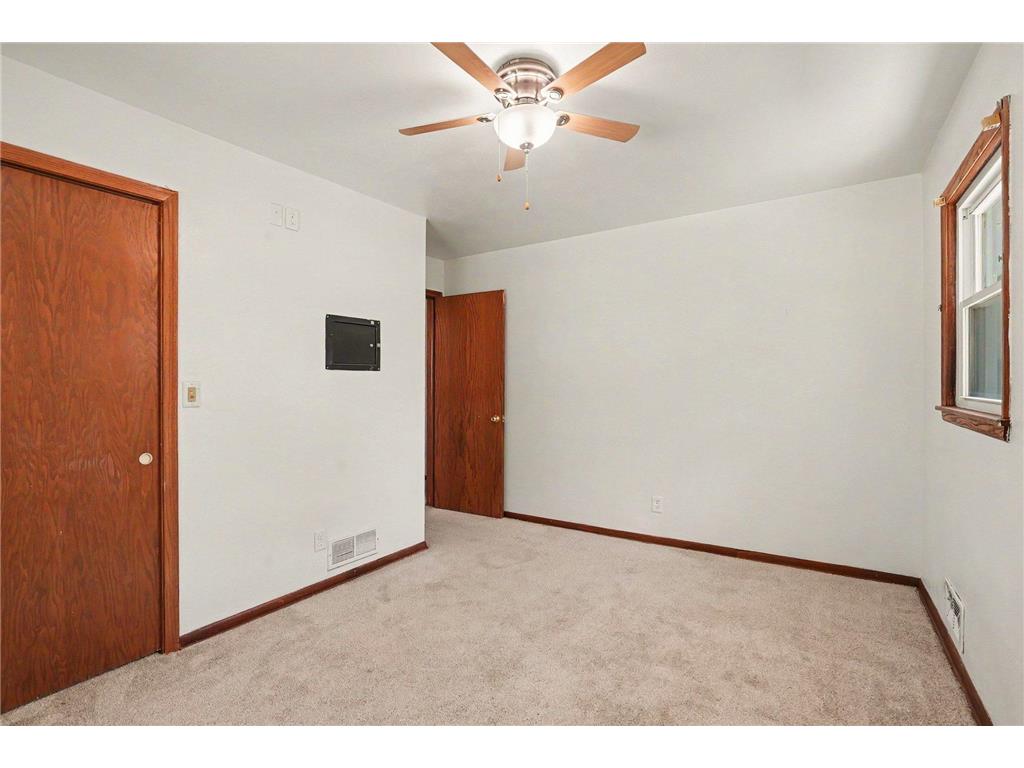 1527 Winchell Street Saint Paul MN 55106 7110100 image9
