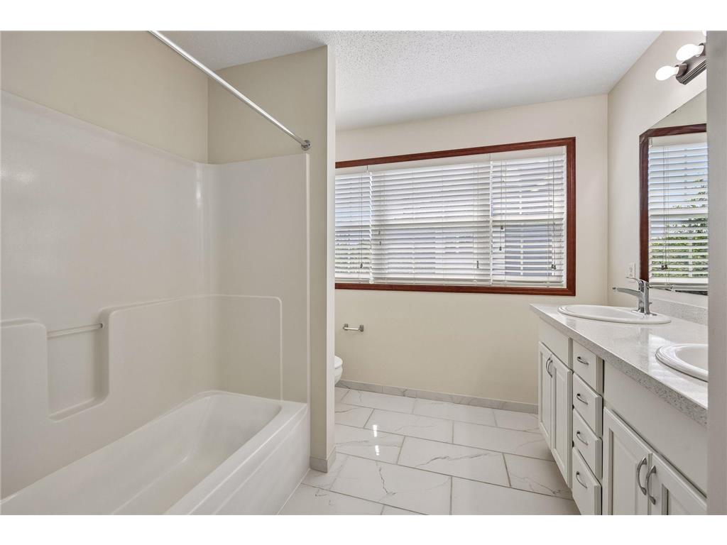 1528 Savanna Drive Shakopee MN 55379 7106849 image20