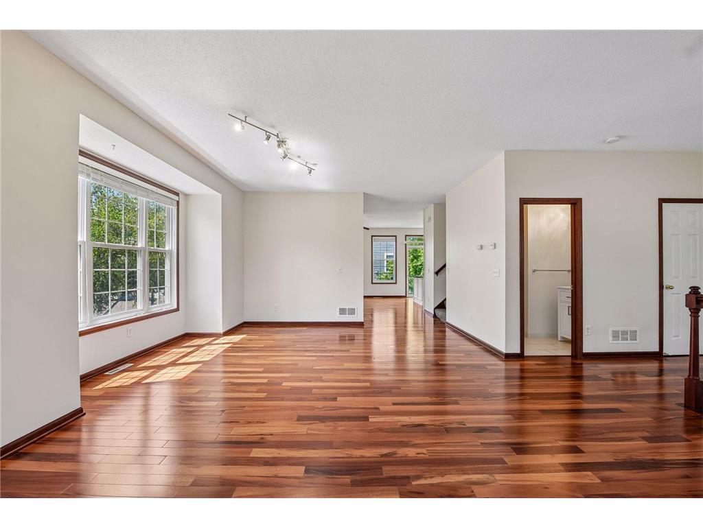 1528 Savanna Drive Shakopee MN 55379 7106849 image5