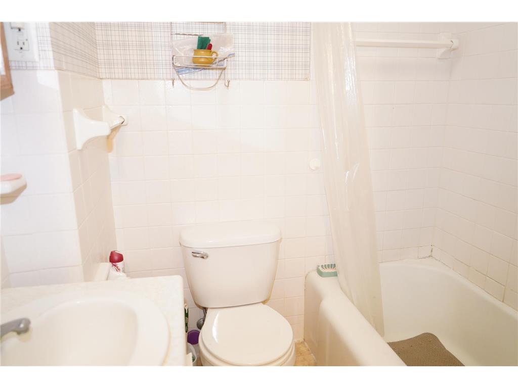 1528 W 6th Street Red Wing MN 55066 6820862 image21