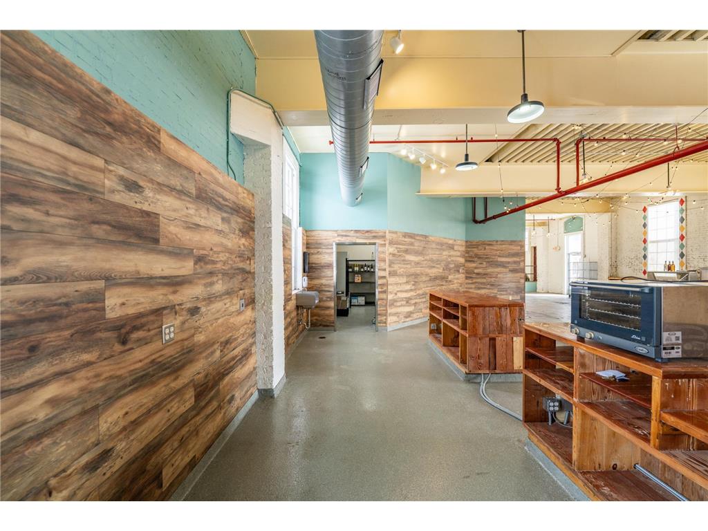 1529-1531 Northern Pacific Road Brainerd MN 56401 7020645 image11