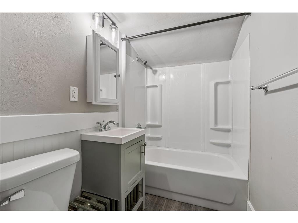 1529 Dale Street N Saint Paul MN 55117 7076447 image14