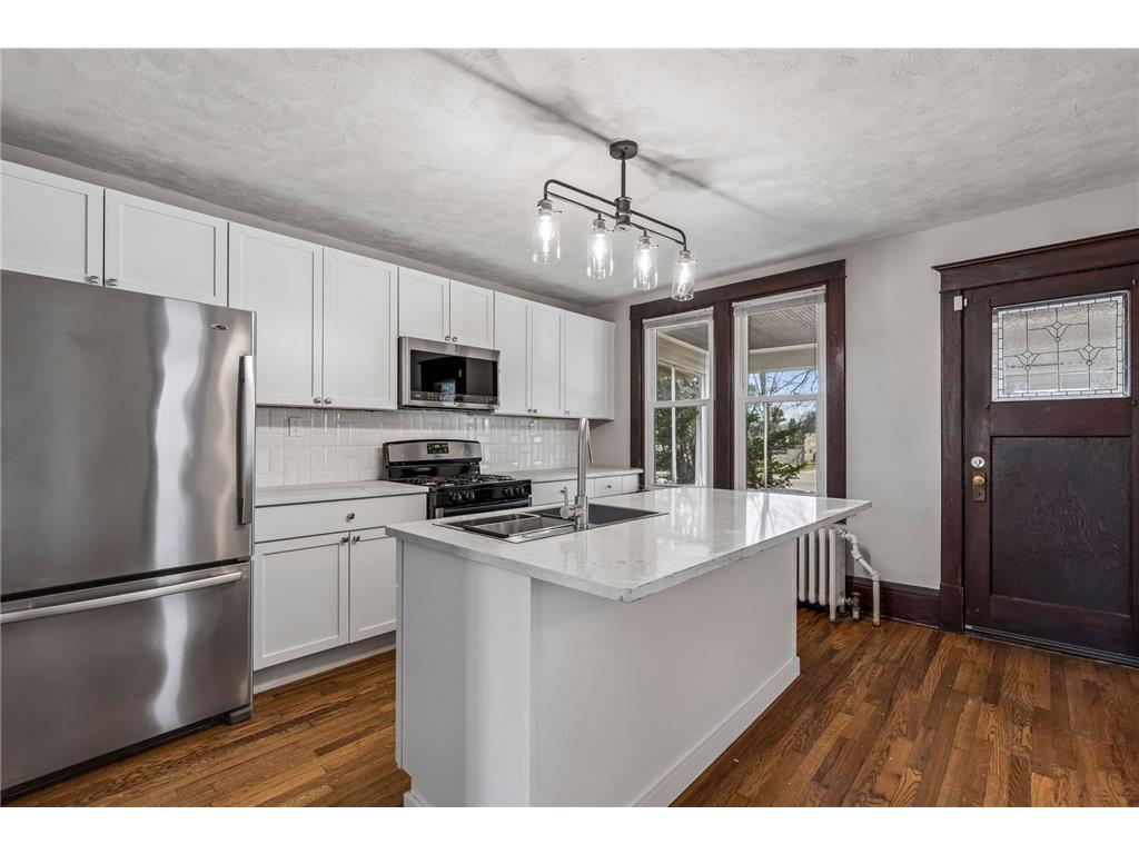 1529 Dale Street N Saint Paul MN 55117 7076447 image2