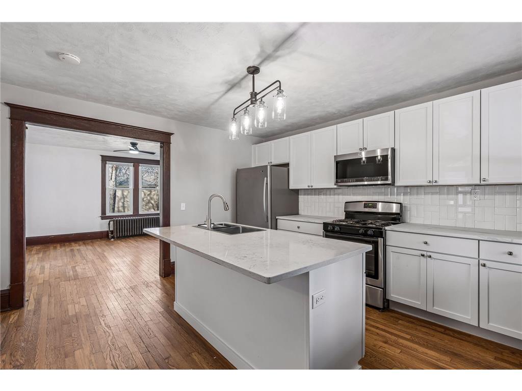 1529 Dale Street N Saint Paul MN 55117 7076447 image4