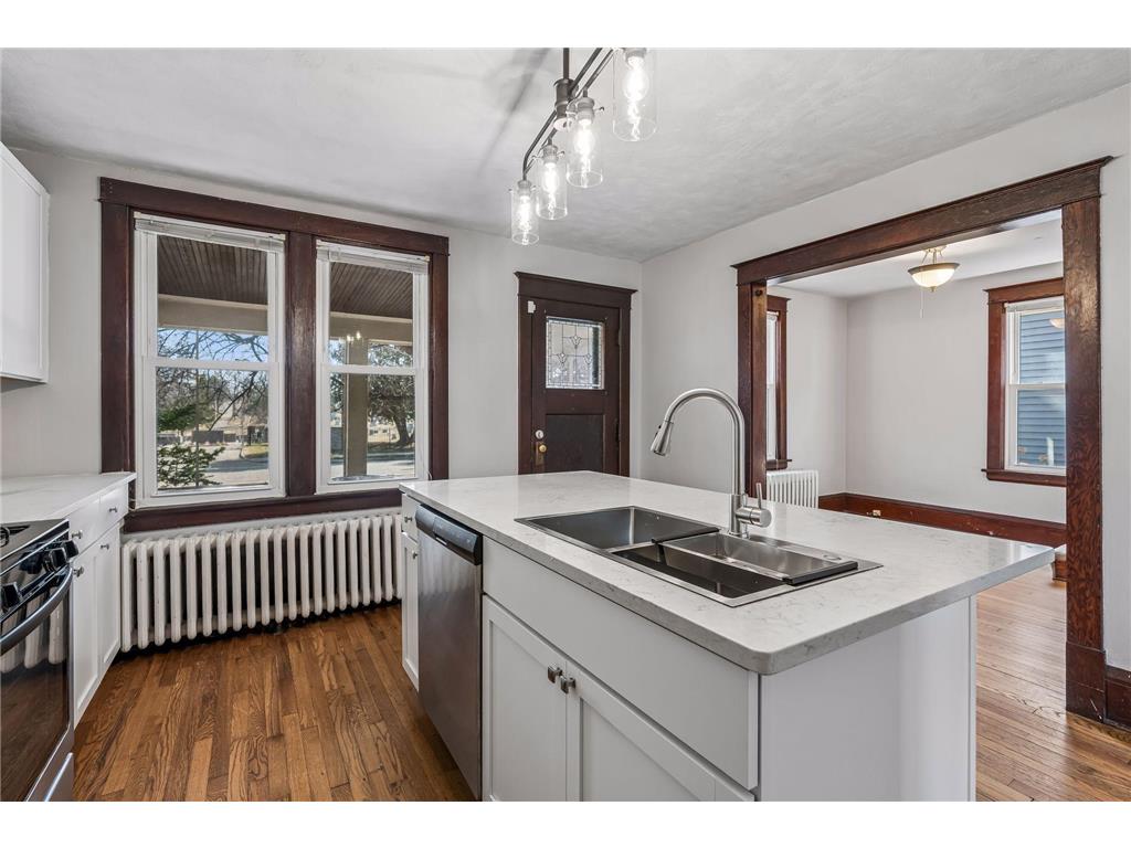 1529 Dale Street N Saint Paul MN 55117 7076447 image5