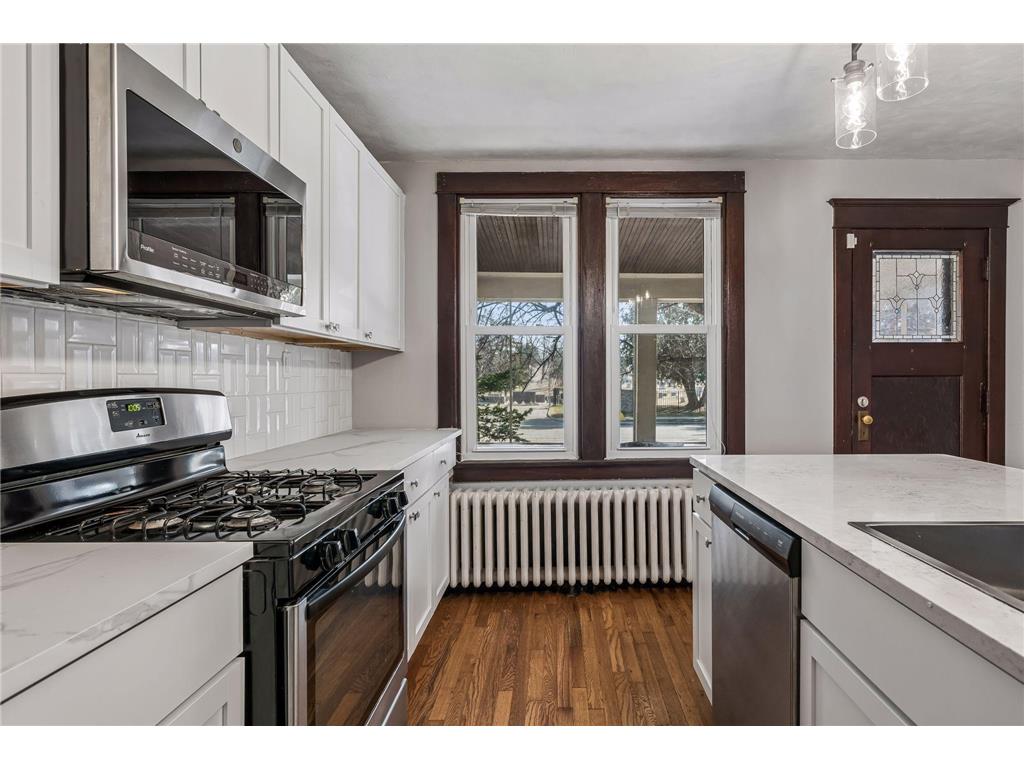 1529 Dale Street N Saint Paul MN 55117 7076447 image6