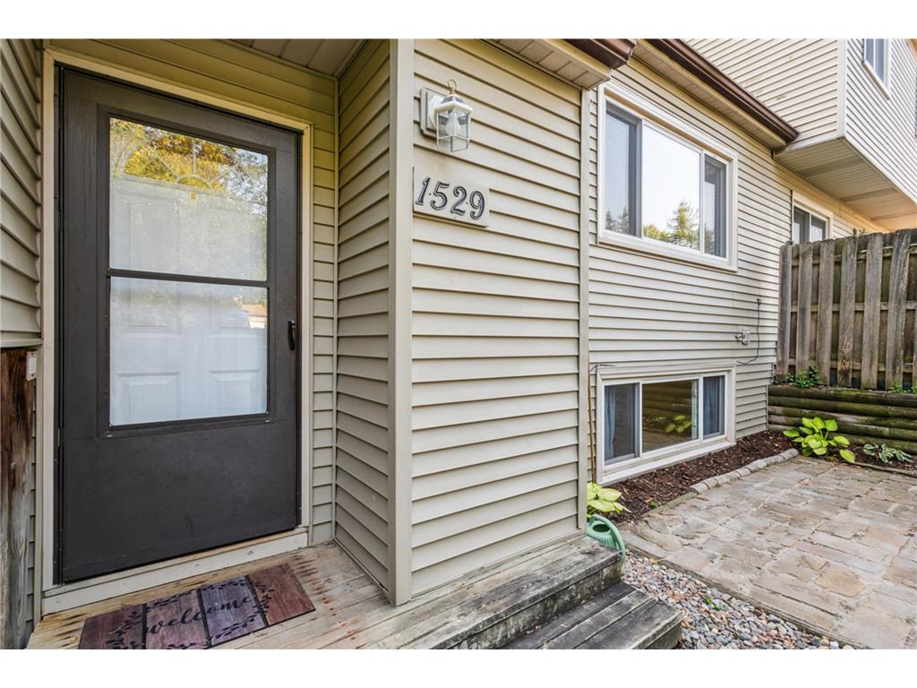 1529 Greenwood Court N Eagan MN 55122 7057886 image1