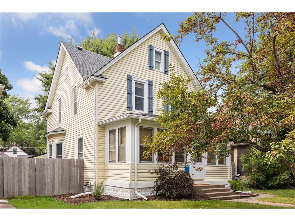 1529 Hamline Avenue N Saint Paul MN 55108 6771557 image1