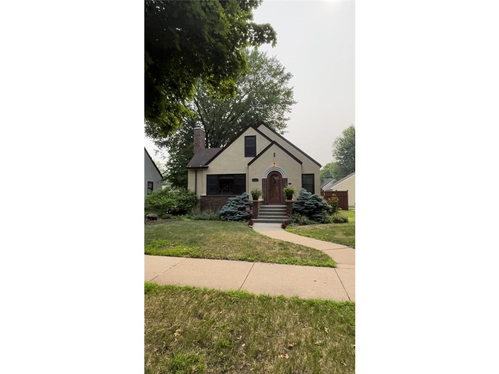 1530 Arona Street, Saint Paul, MN, 55108 MLS 6410414 Edina Realty