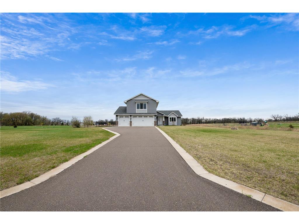 15304 290th Avenue NW Zimmerman MN 55398 7044944 image2