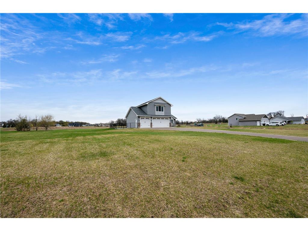 15304 290th Avenue NW Zimmerman MN 55398 7044944 image4