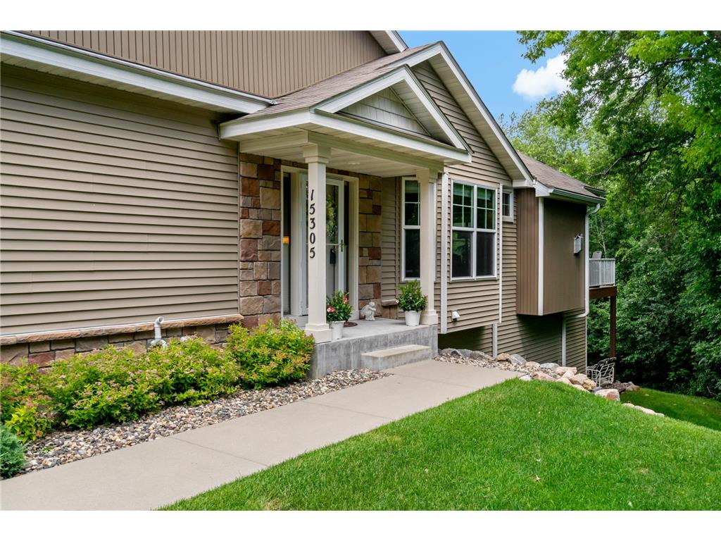15305 Stonewood Court Burnsville MN 55306 7091086 image1
