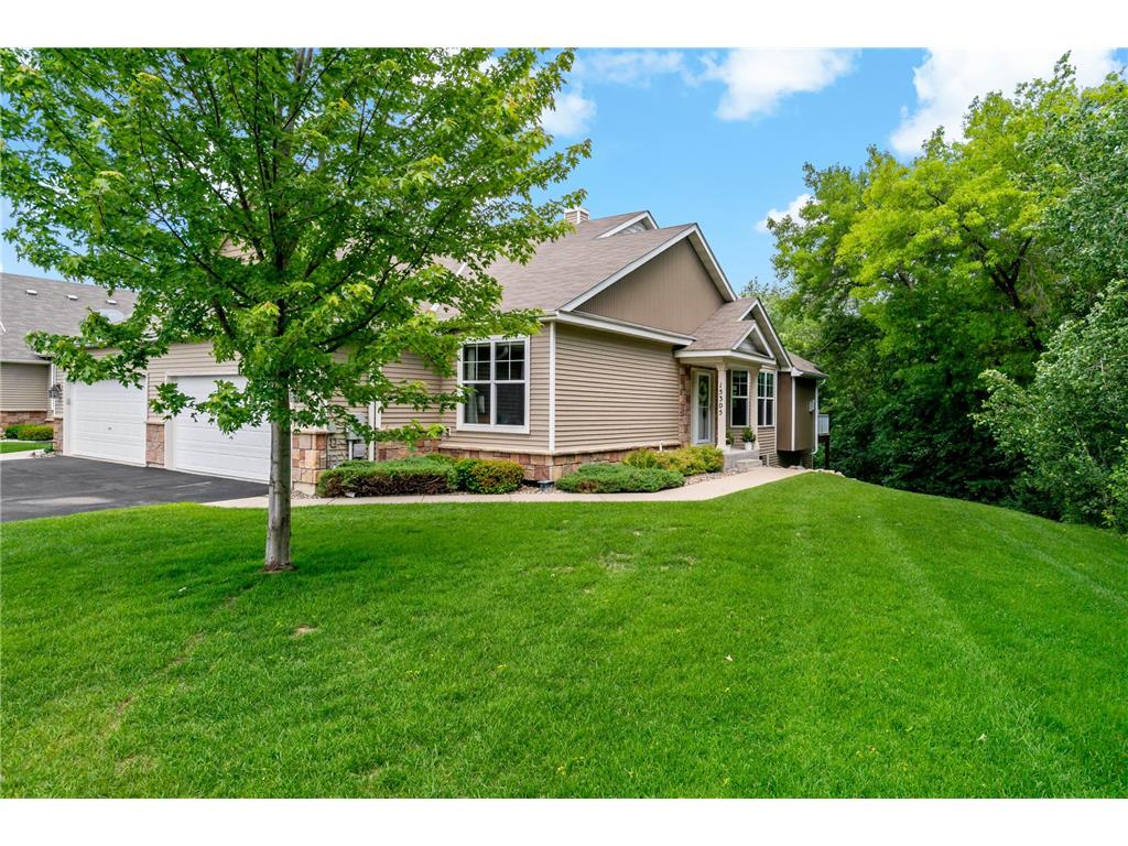 15305 Stonewood Court Burnsville MN 55306 7091086 image2