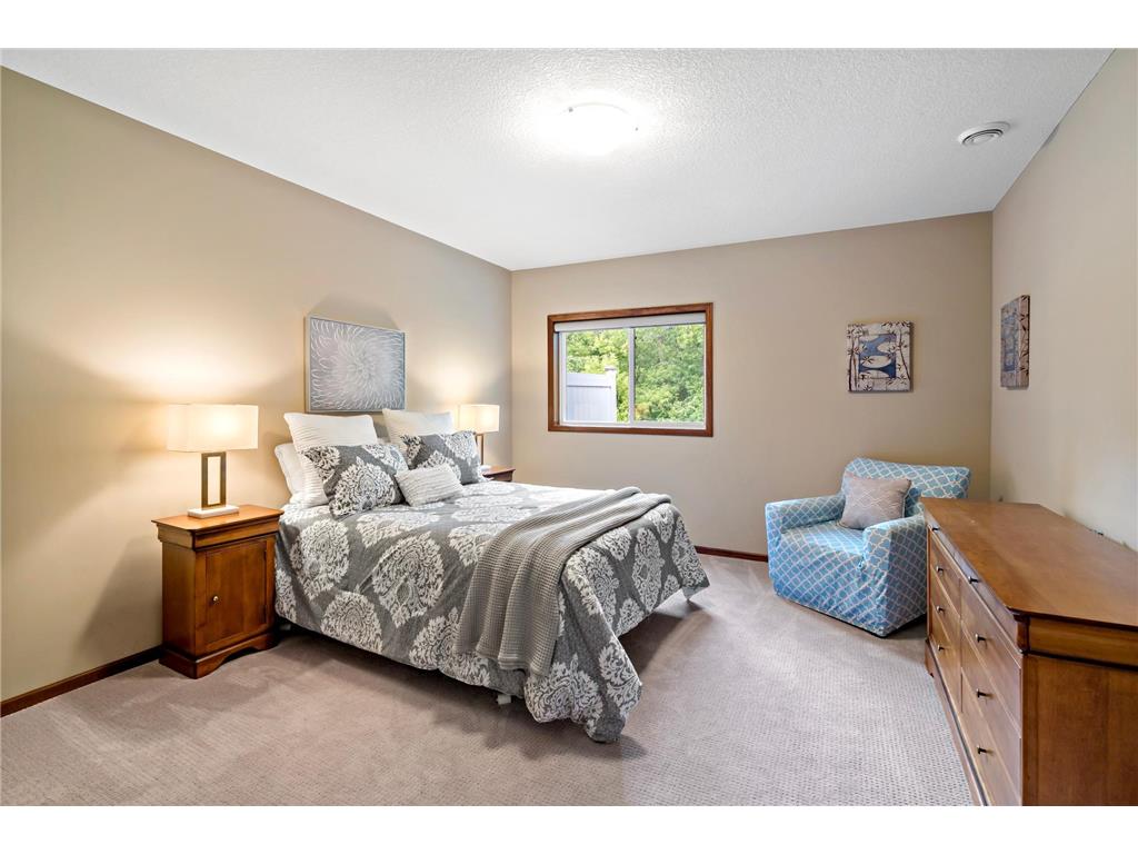 15305 Stonewood Court Burnsville MN 55306 7091086 image33