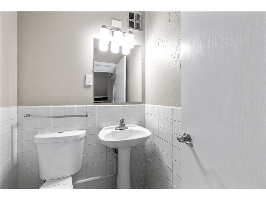 1531 American Boulevard E #101 Bloomington MN 55425 6810137 image13