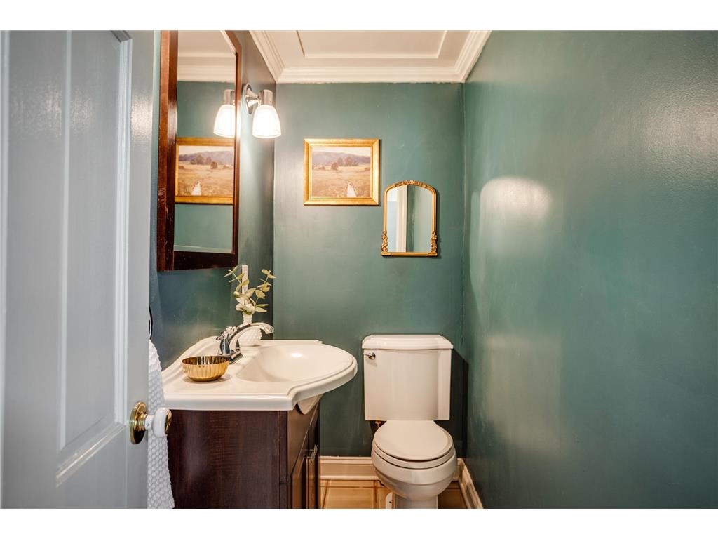 15319 Lake Street Extension Minnetonka MN 55345 7053855 image32