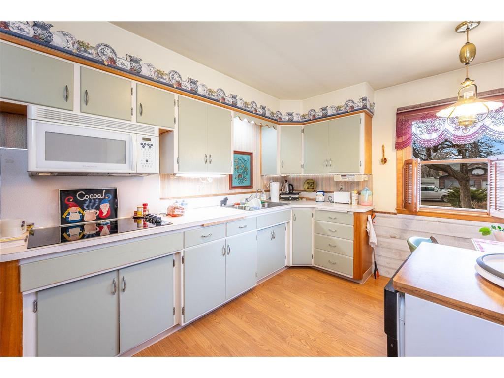 1532 4th Avenue Windom MN 56101 7045346 image10