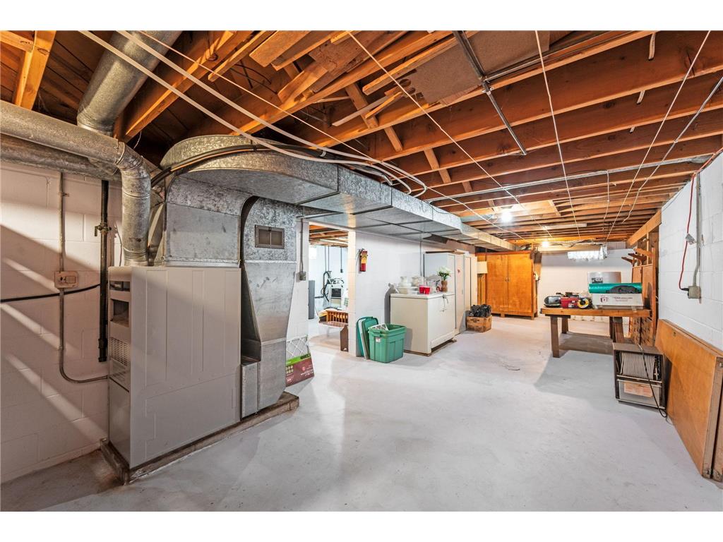1532 4th Avenue Windom MN 56101 7045346 image26