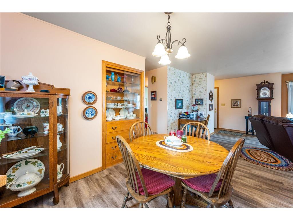 1532 4th Avenue Windom MN 56101 7045346 image9