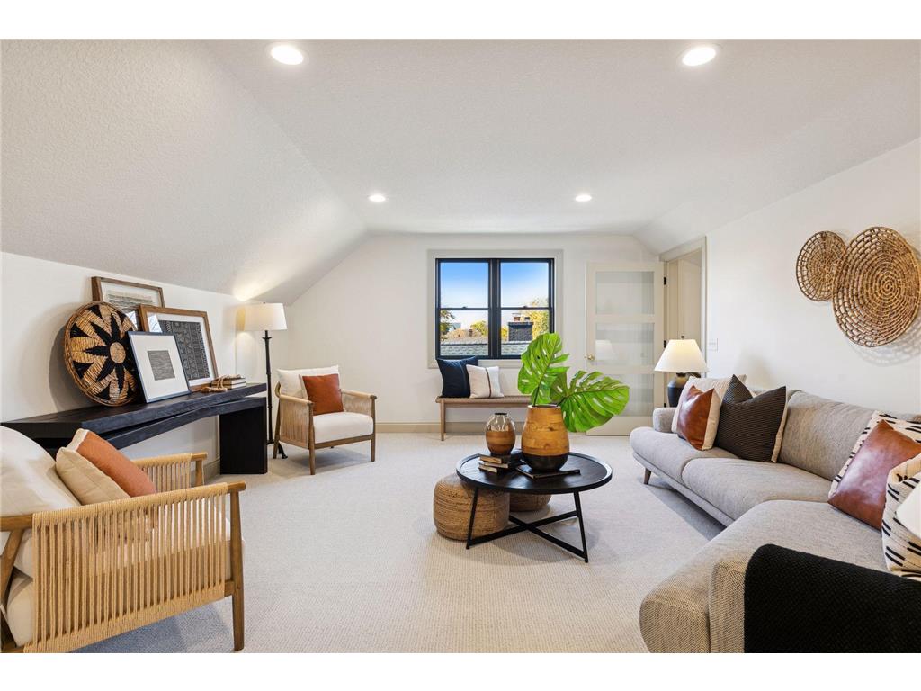 1532 Lincoln Avenue Saint Paul MN 55105 6755458 image33